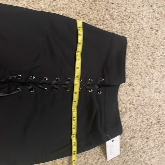 Guess size 26 Stretch Corset Skirt NWT - Picture 6 of 8